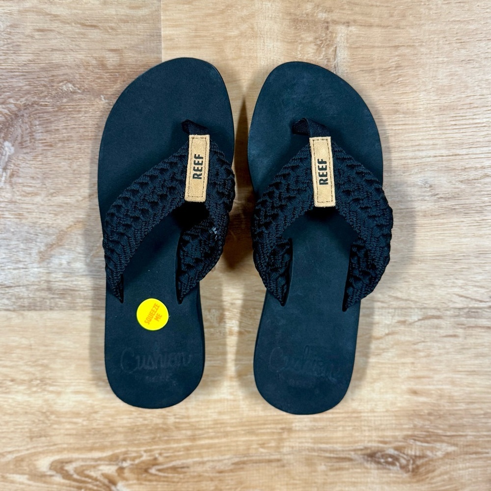 NWOT Reef Cushion Threads Black Flip-flops Women’s Size 6 - Picture 2 of 4